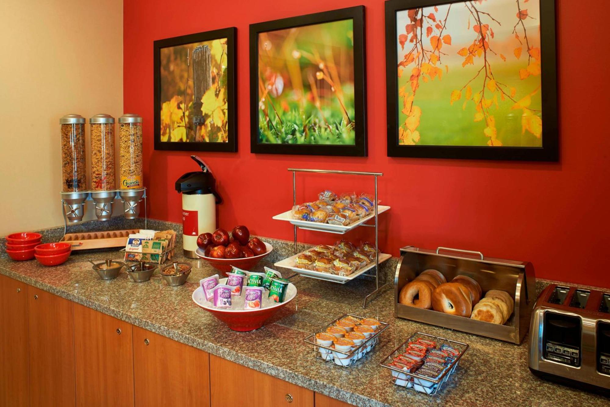 Towneplace Suites By Marriott Saginaw Exterior foto