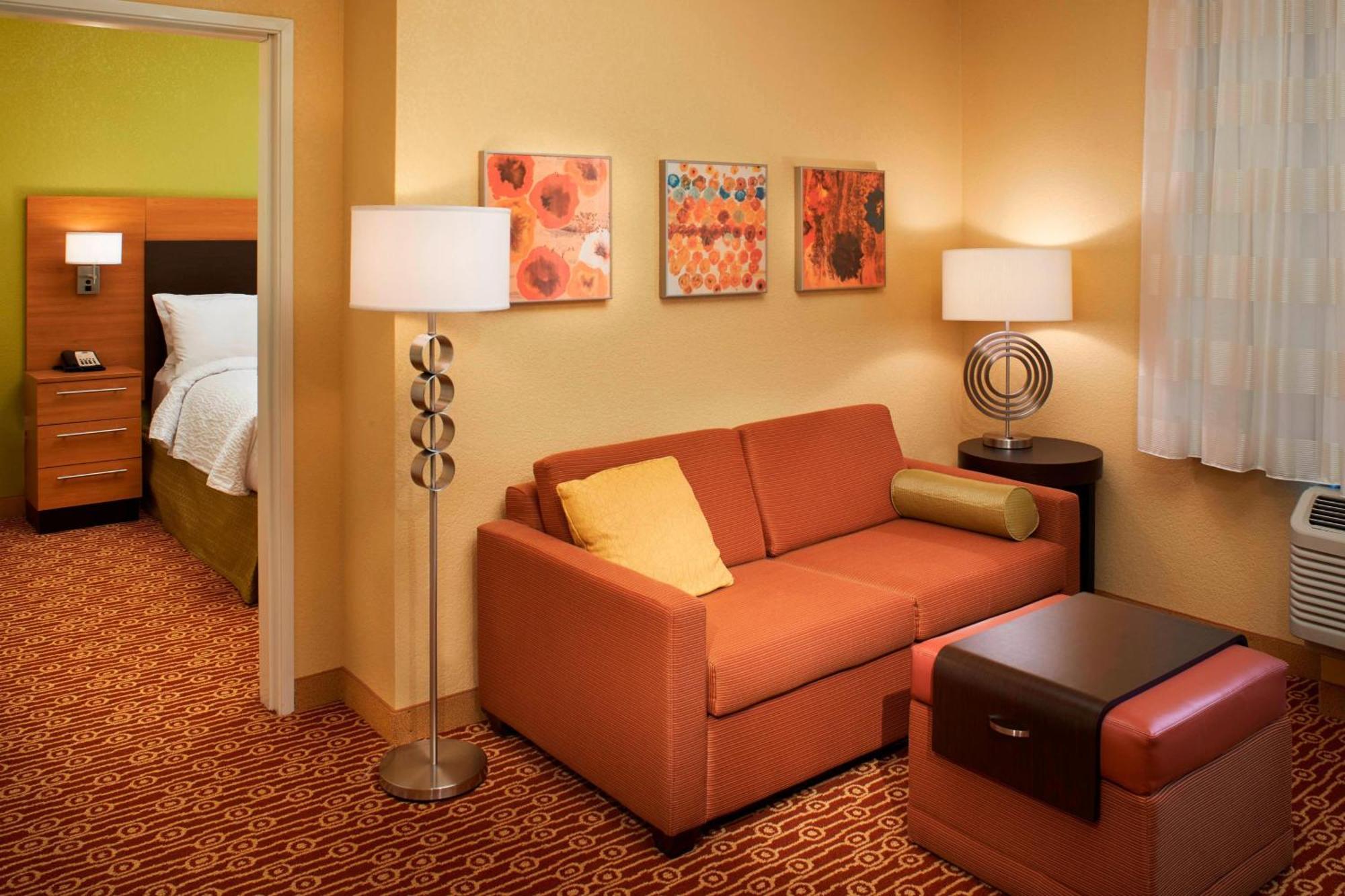 Towneplace Suites By Marriott Saginaw Exterior foto