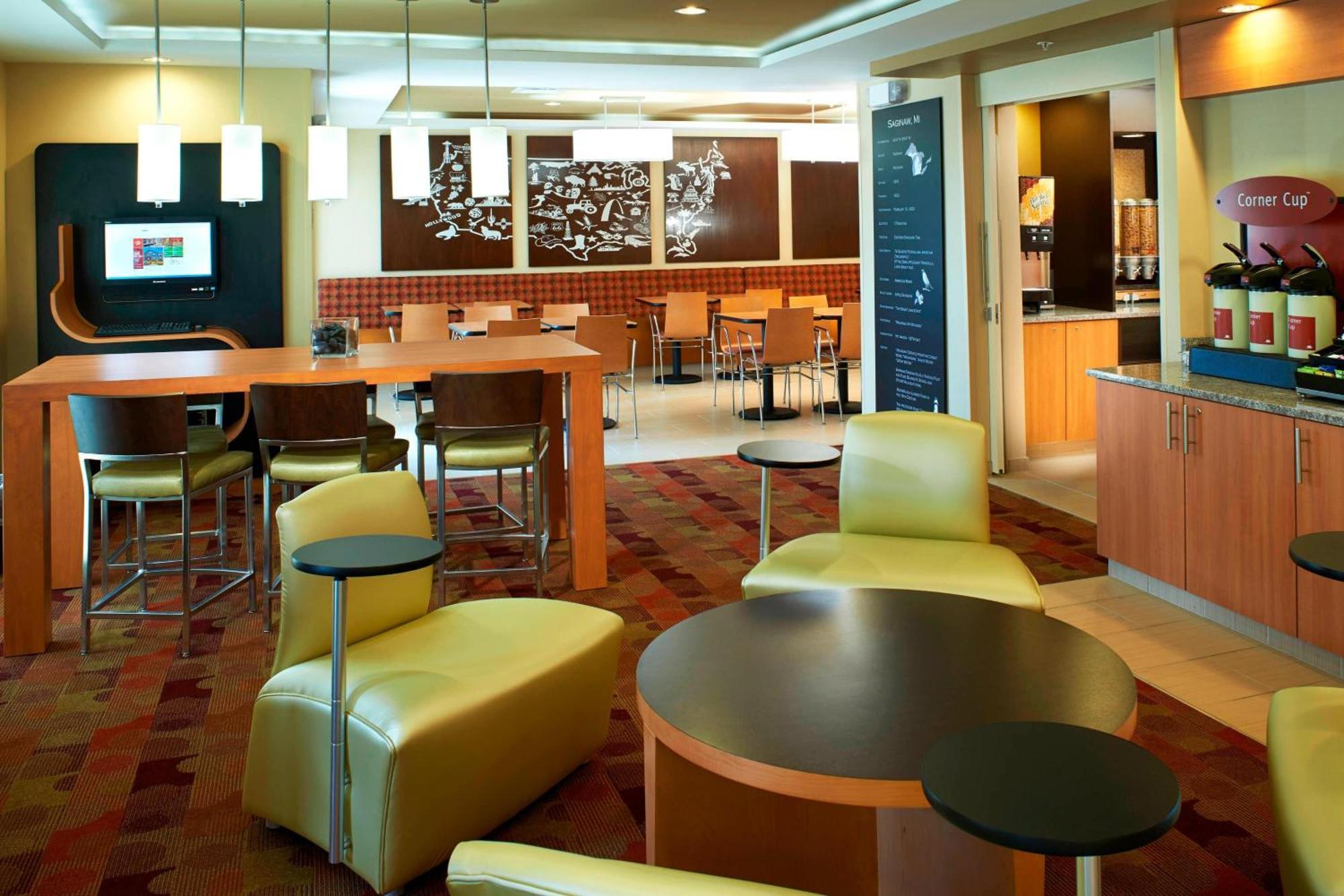 Towneplace Suites By Marriott Saginaw Exterior foto