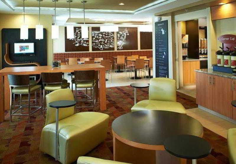 Towneplace Suites By Marriott Saginaw Exterior foto