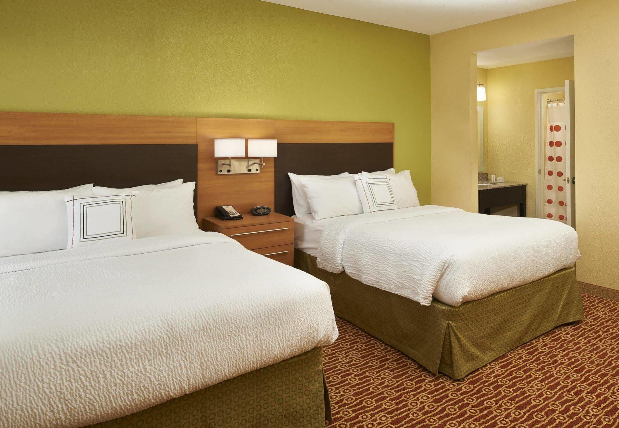 Towneplace Suites By Marriott Saginaw Exterior foto